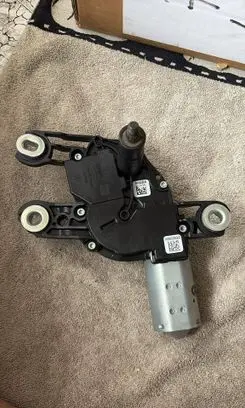 Volkswagen PASSAT B8 Rear window wiper motor 5G0955711C