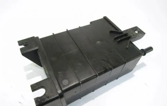 Ford Kuga II Vacuum air tank JX619E857AB