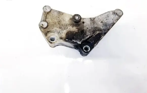 Mercedes-Benz E W212 Engine mounting bracket a6510940039