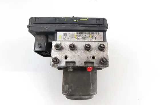 Toyota Corolla Verso E121 ABS Pump 4451013070 8954113040