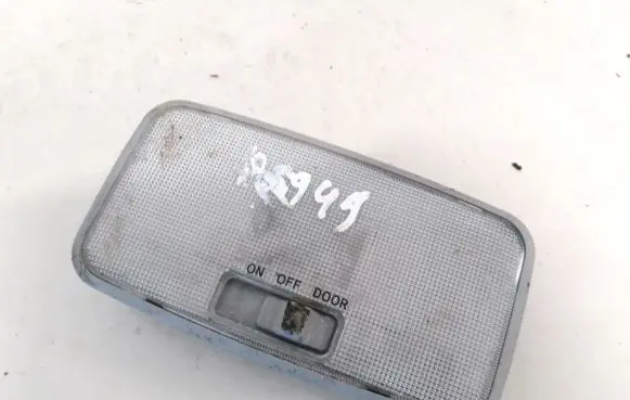 Toyota Yaris Rear seat light