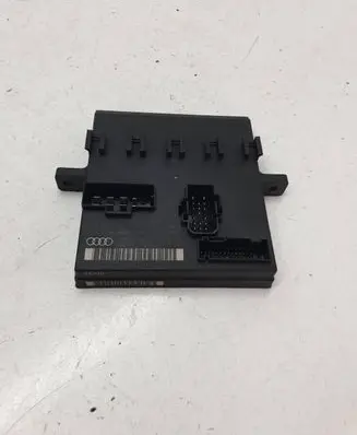 Audi A4 S4 B7 8E 8H Comfort/convenience module 8E0907279J