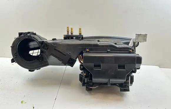 Maserati Quattroporte Interior heater climate box assembly 069626300