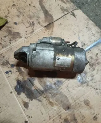 BMW 5 E39 Starter motor 63222005 2247391 E5820NAI04