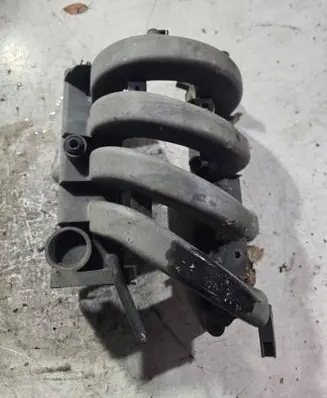Ford Focus Intake manifold 96BF9424