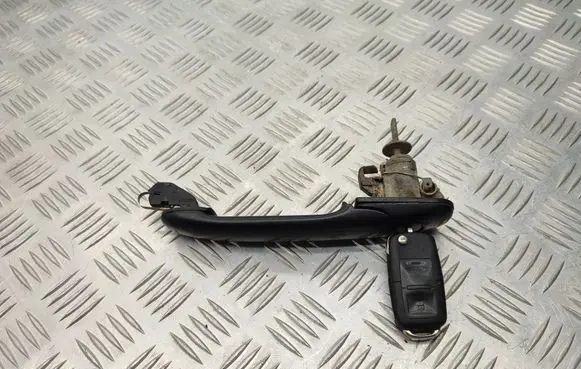 Volkswagen Sharan Front door lock (next to the handle) 