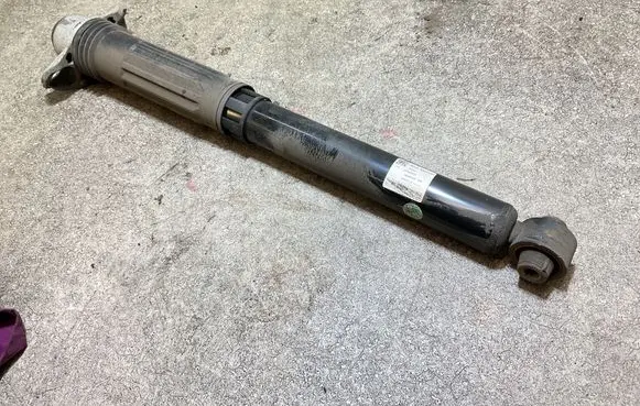 MG MG4 ev Rear shock absorber/damper 10932514 EH32 20230828