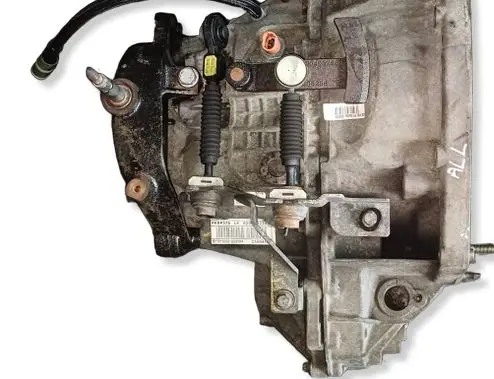 Opel Vivaro Manual 6 speed gearbox PK6375
