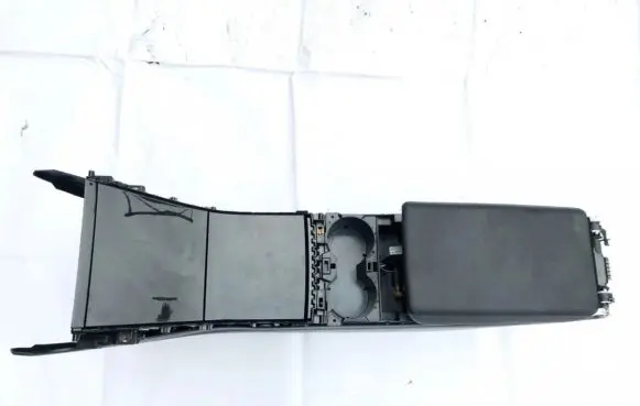 Tesla Model 3 Armrest 149904300d 1499043-00-d