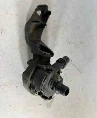 BMW 5 G30 G31 Electric auxiliary coolant/water pump 9372723