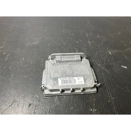 Volvo XC70 Headlight ballast module Xenon D0T2000 89034934 36912021016