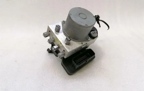 Tesla Model 3 ABS Pump 104474500B