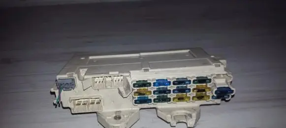 Mazda 626 Fuse box set ga5r062g21