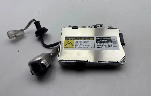 Lexus RX 330 - 350 - 400H Headlight ballast module Xenon 8596751010 3900077511
