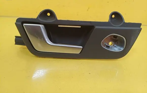Audi A4 S4 B6 8E 8H Rear door interior handle 8E0839019A