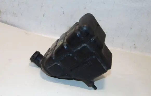 Nissan Almera Intake resonator 1658550Y01