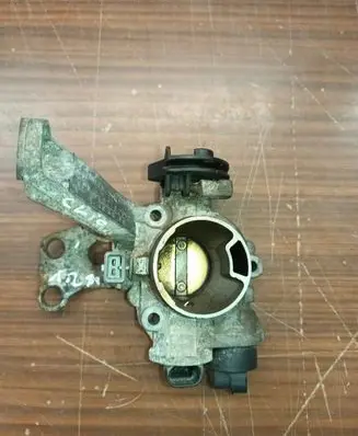 Renault Kangoo I Throttle valve 108120