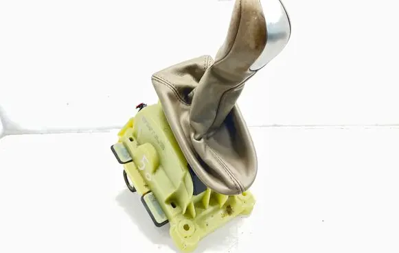Mercedes-Benz E W211 Gear shifter/selector A2112673124