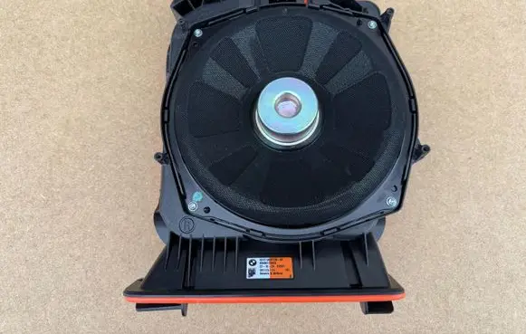 BMW 5 G60 G61 Front door speaker 5A2FE38