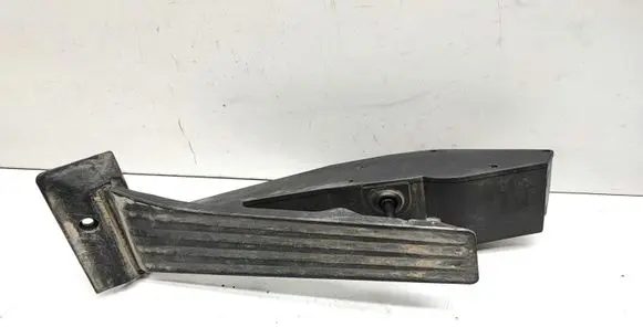 BMW X3 E83 Accelerator throttle pedal 6766930 35426766930