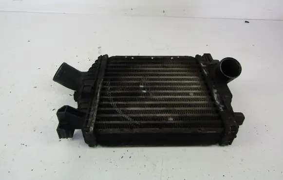 Mercedes-Benz Vito Viano W638 Intercooler radiator 