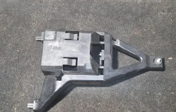 BMW 3 G20 G21 Horn signal holder/bracket 2622661 21798810