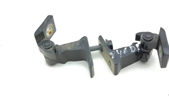 Seat Arona Front door hinge set 