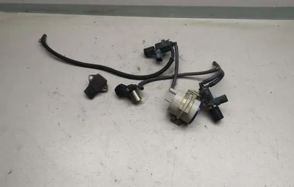 Renault Espace - Grand espace IV Turbo solenoid valve PS6105 0296001100