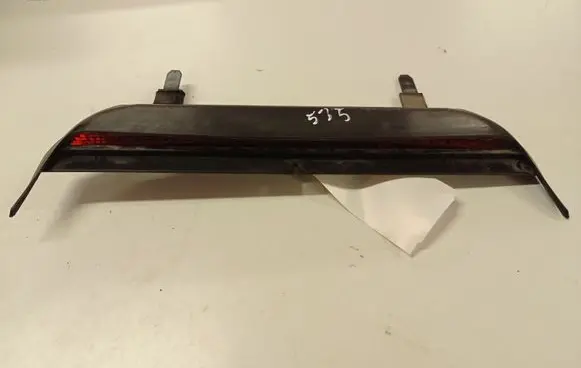 Volkswagen Phaeton Third/center stoplight 3D0945121 3D0945097