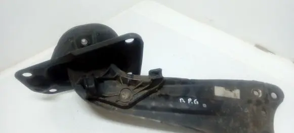 Volkswagen Touran I Rear control arm