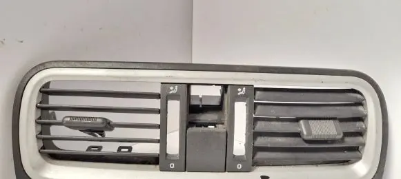 Skoda Roomster (5J) Dash center air vent grill 5j0820951s01
