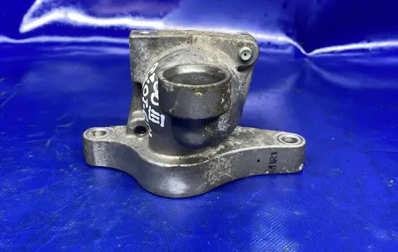 Hyundai i30 Thermostat housing G3LC