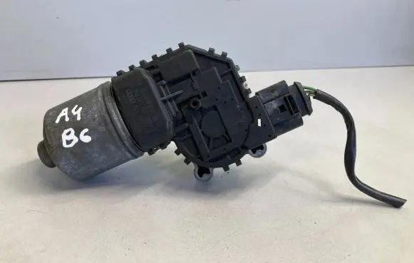Audi A4 S4 B6 8E 8H Wiper motor 8E1955119 0390241509