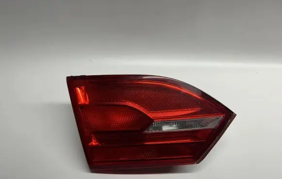 Volkswagen Jetta VI Tailgate rear/tail lights 5C6945093B 5C6945259A