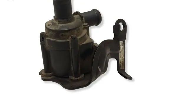 Volkswagen PASSAT B8 Electric auxiliary coolant/water pump 5Q0121599Q