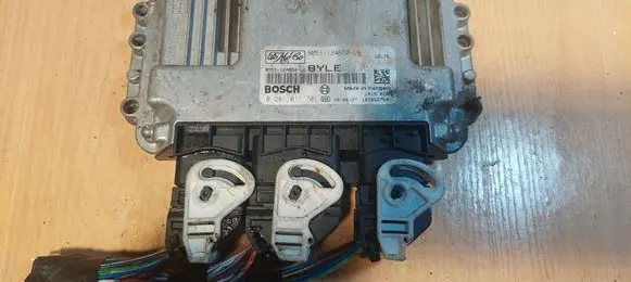 Ford Focus C-MAX Engine control unit/module ECU 8M51-12A650-LE 0281011701