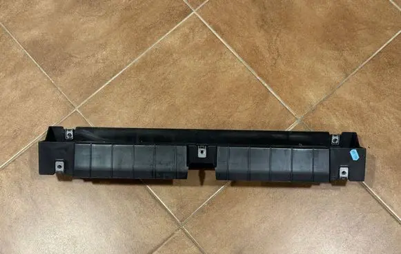 Renault Megane E-Tech Front bumper mounting bracket 622409247r