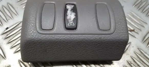 Traction control (ASR) switch