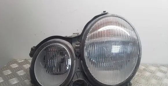 Mercedes-Benz E W210 Headlight/headlamp 15060700