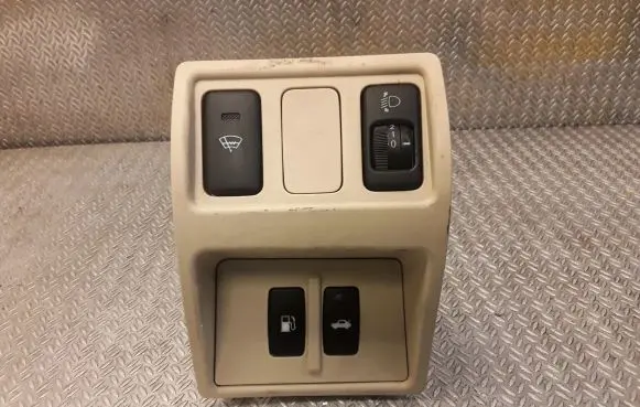 Lexus IS 220D-250-350 A set of switches 