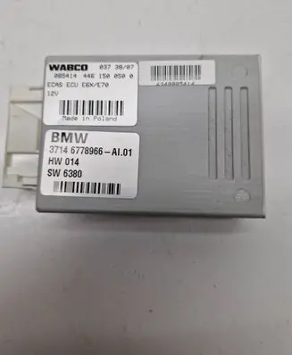 BMW X5 E70 Air suspension control unit module (rear) 37146778966 6778966