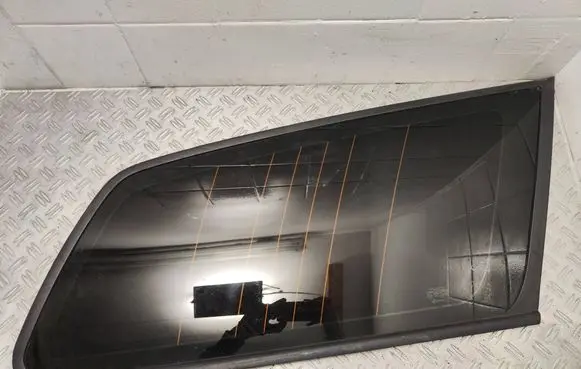 Volvo V50 Rear side window DOT32AS2M44 E000190 43R00022
