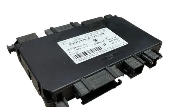 Mercedes-Benz SLK R171 Seat control module A2118704926 05022307