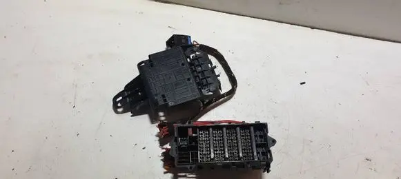 Porsche Boxster 987 Fuse box set 99761034100 550000145