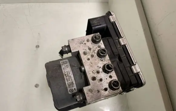 Audi Q2 - ABS Pump 5Q0614517ES 28516325143 10062931653