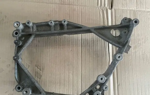 Volkswagen Transporter - Caravelle T6 Engine mounting bracket 04L145160F