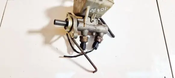 Master brake cylinder