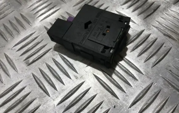 Renault Scenic I Headlight level height control switch 7700841235 6281