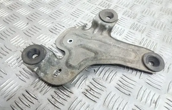 Mazda CX-7 Air filter cleaner box bracket assembly 