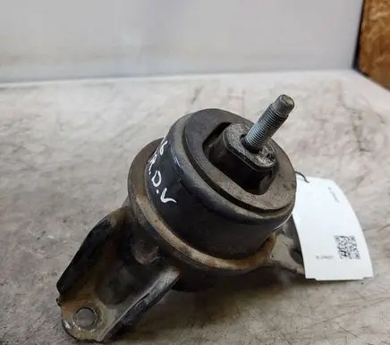 KIA Optima Engine mount bracket